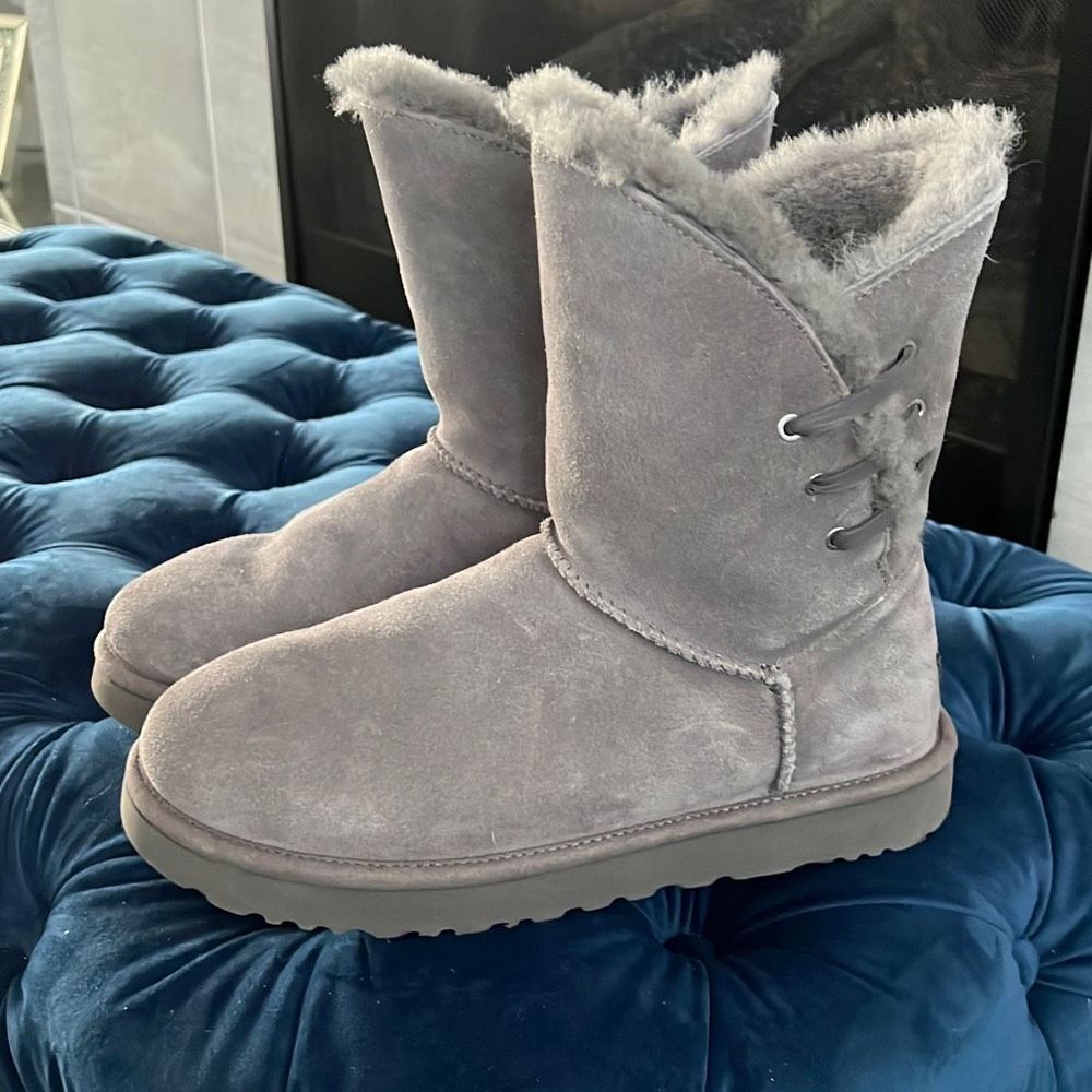 UGG Constantine Satin Ribbon Boots Sz 11